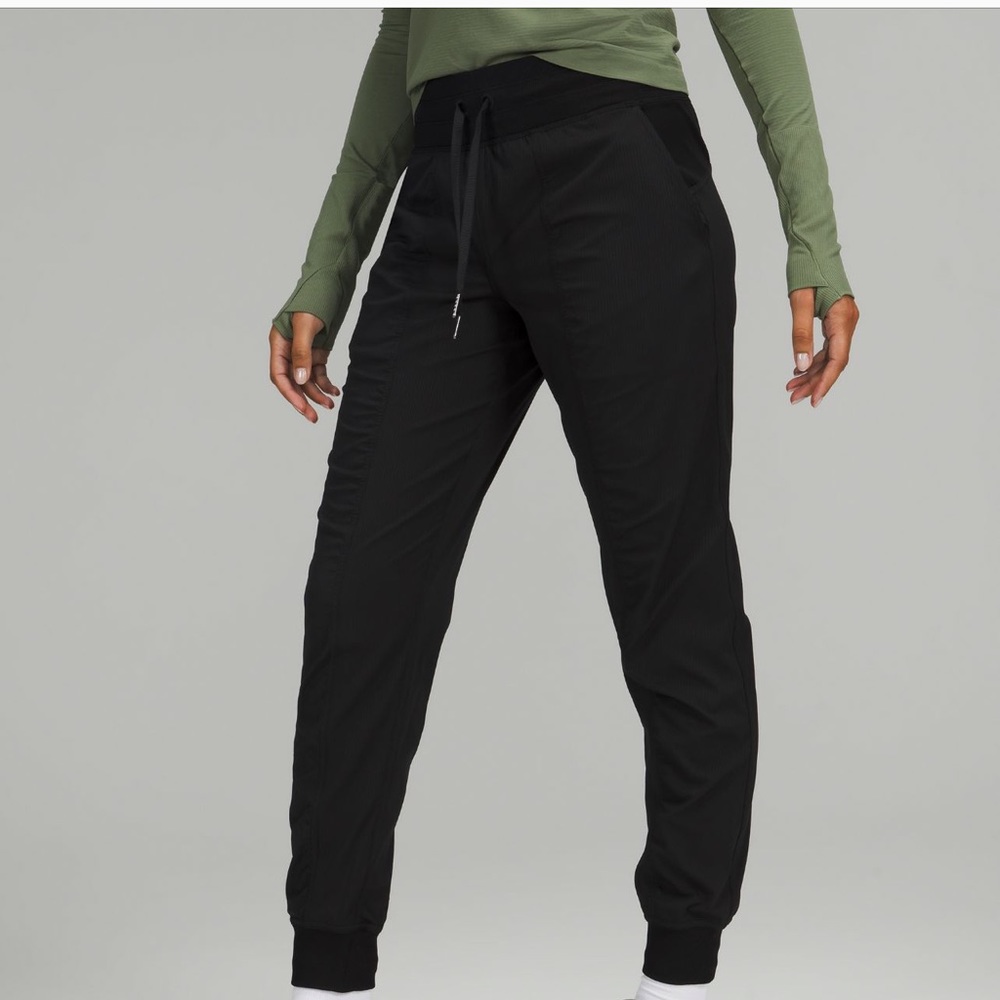 Lululemon dance studio jogger